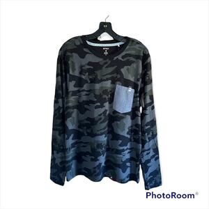 Retreat Los Angeles Men’s Camouflage Long Sleeve Shirt- Size M